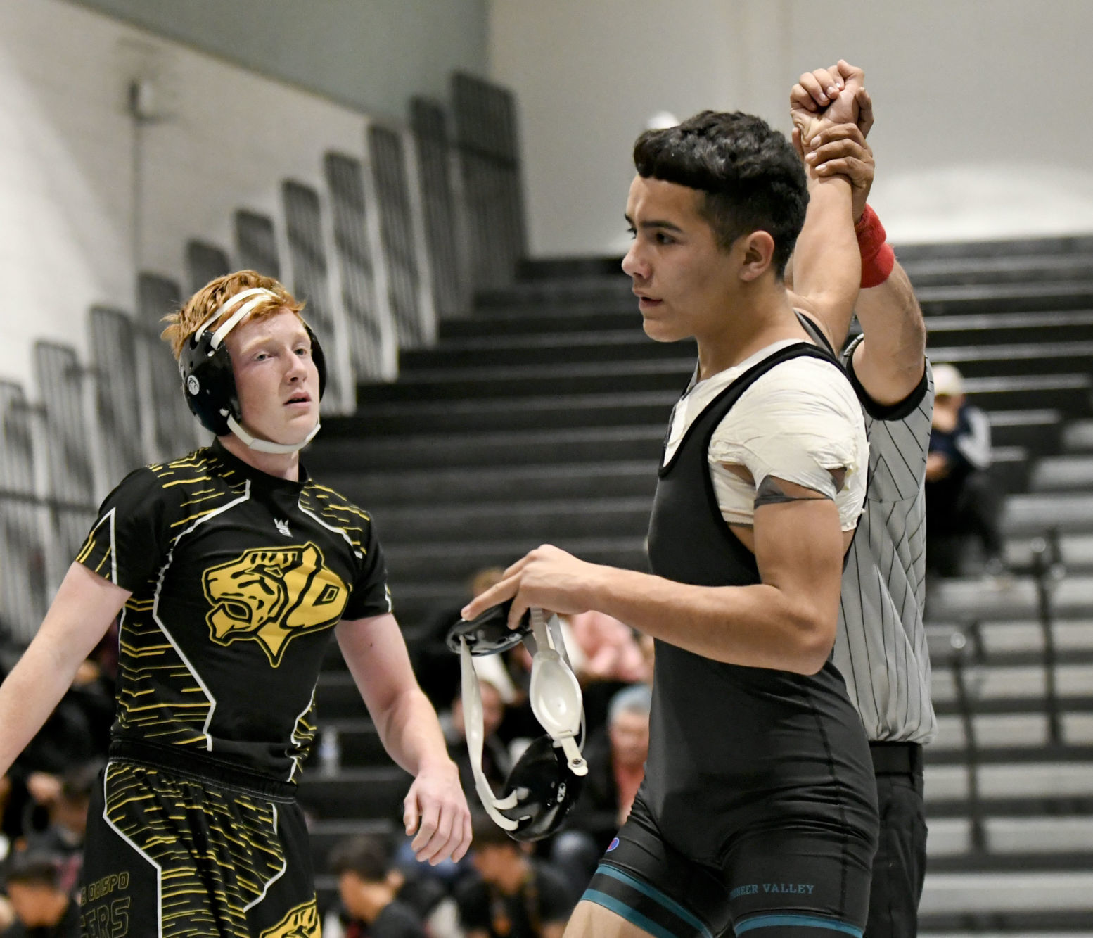 121119 SLO PV wrestling 03.jpg